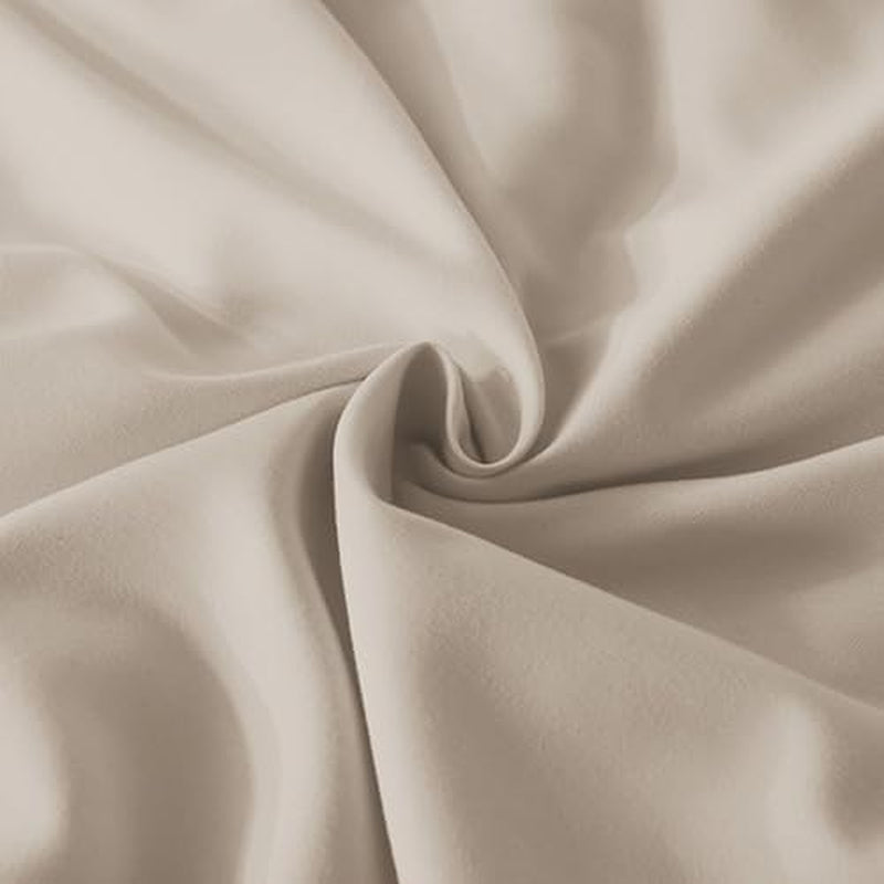 Vintage Ruffle Fringe Comforter | Decorative Bedroom Comforter | Soft Cozy Bedspread | Elegant Ruffled Bedding | Stylish Vintage Comforter