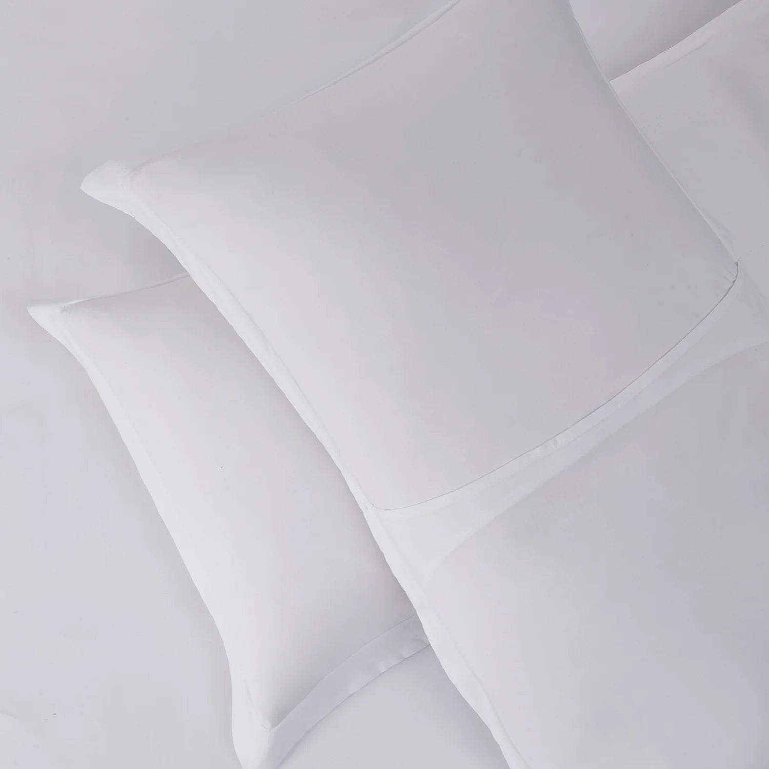 Luxury Duvet Cover Set | Soft Comfortable Bedding Set | 3-Piece Bed Linen Set | Premium Duvet Covers | Stylish Home Bedding Set