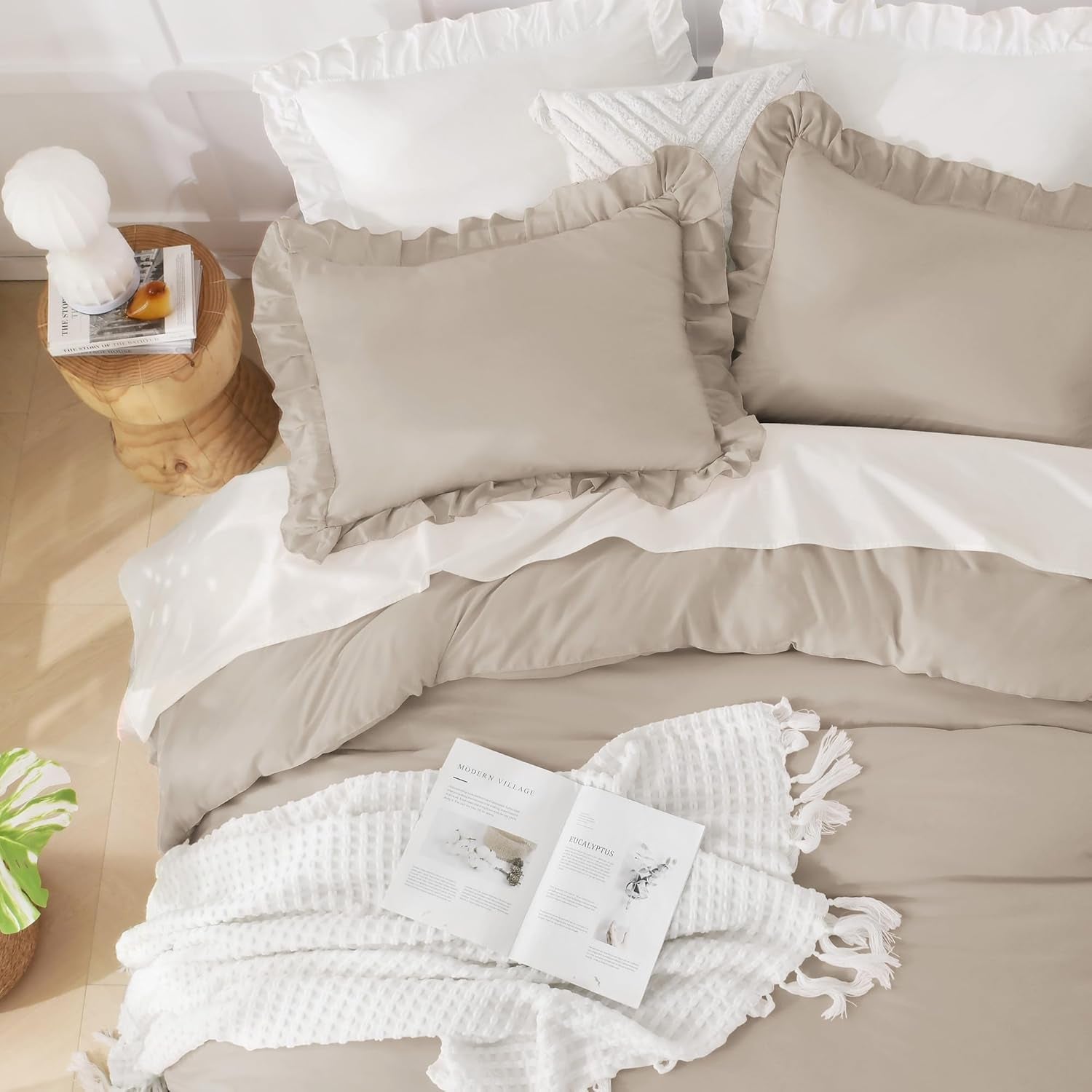 Vintage Ruffle Fringe Comforter | Decorative Bedroom Comforter | Soft Cozy Bedspread | Elegant Ruffled Bedding | Stylish Vintage Comforter